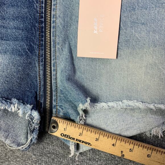 NWT REVICE Women's Yin Yang Two Tone Denim Zippered Raw Hem Shorts‎ Size 27 - Picture 6 of 11